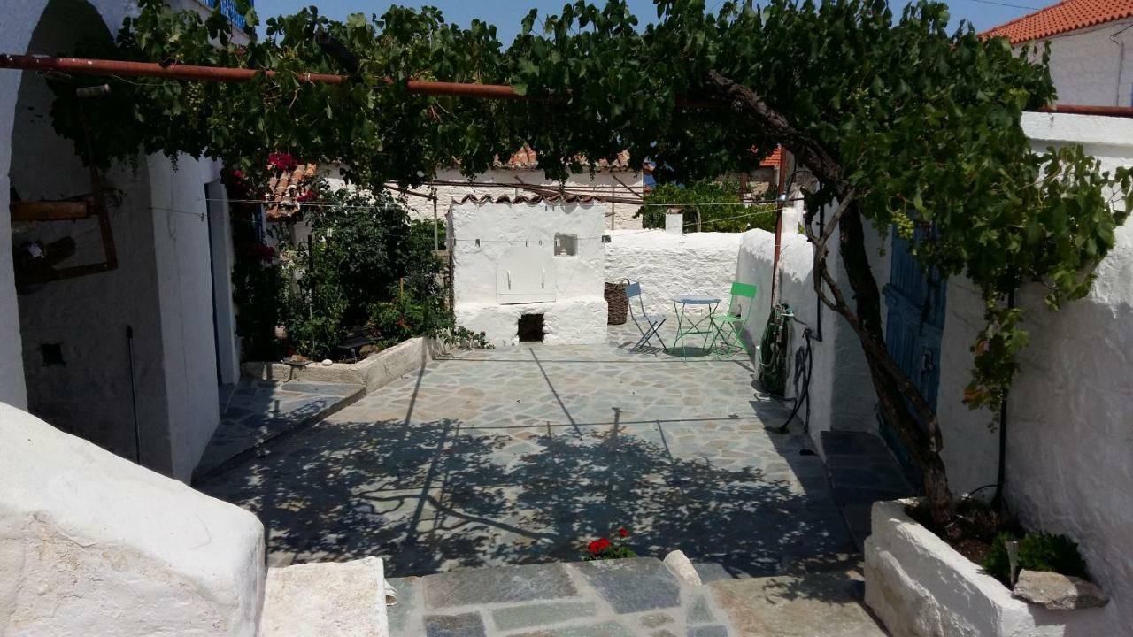 Lovely Traditionnal House With Sea View Tirós Exterior foto